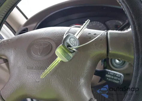 2001 Toyota Sequoia Limited V8 из США, поврежденный, VIN 5TDBT48A61S009806